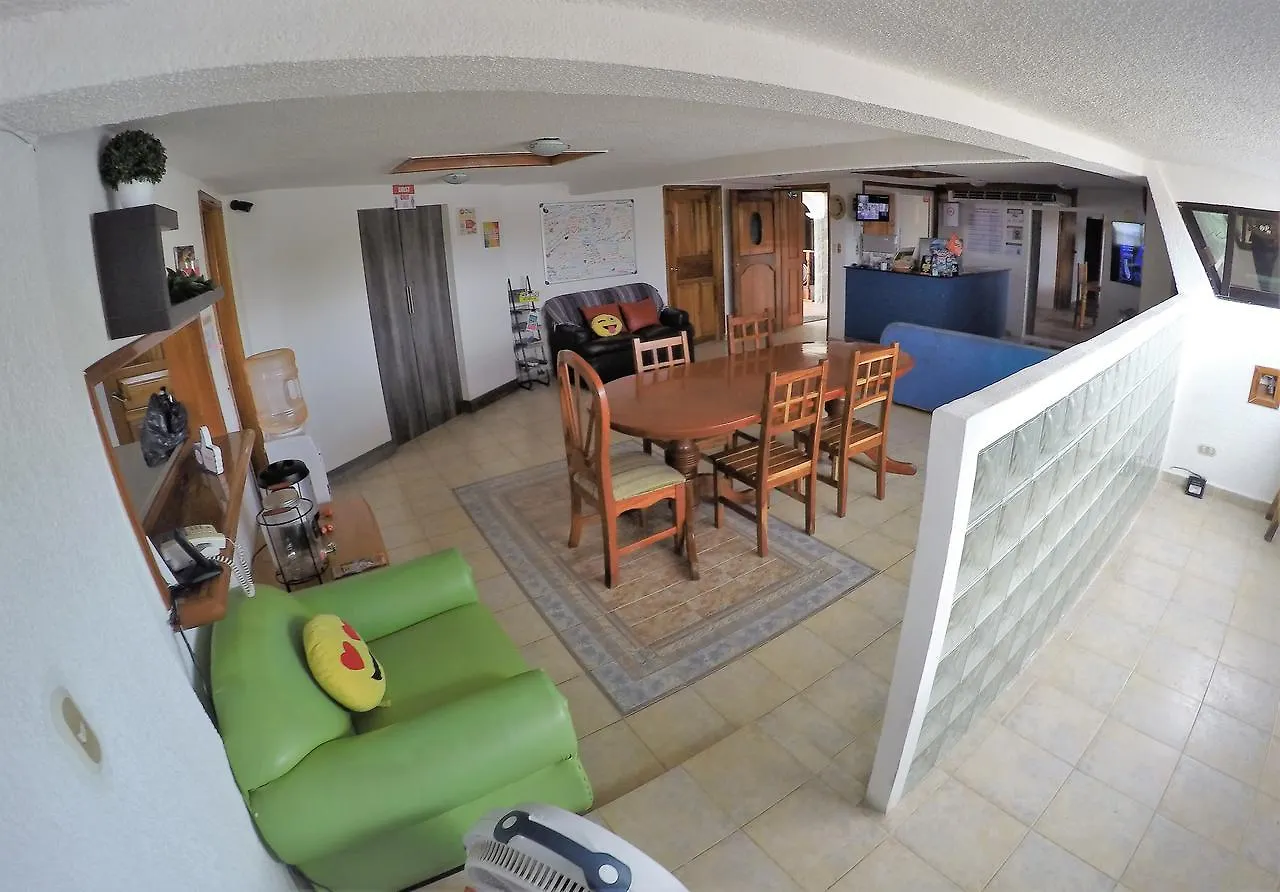 Izsla Hostel Playa Del Carmen 0*,