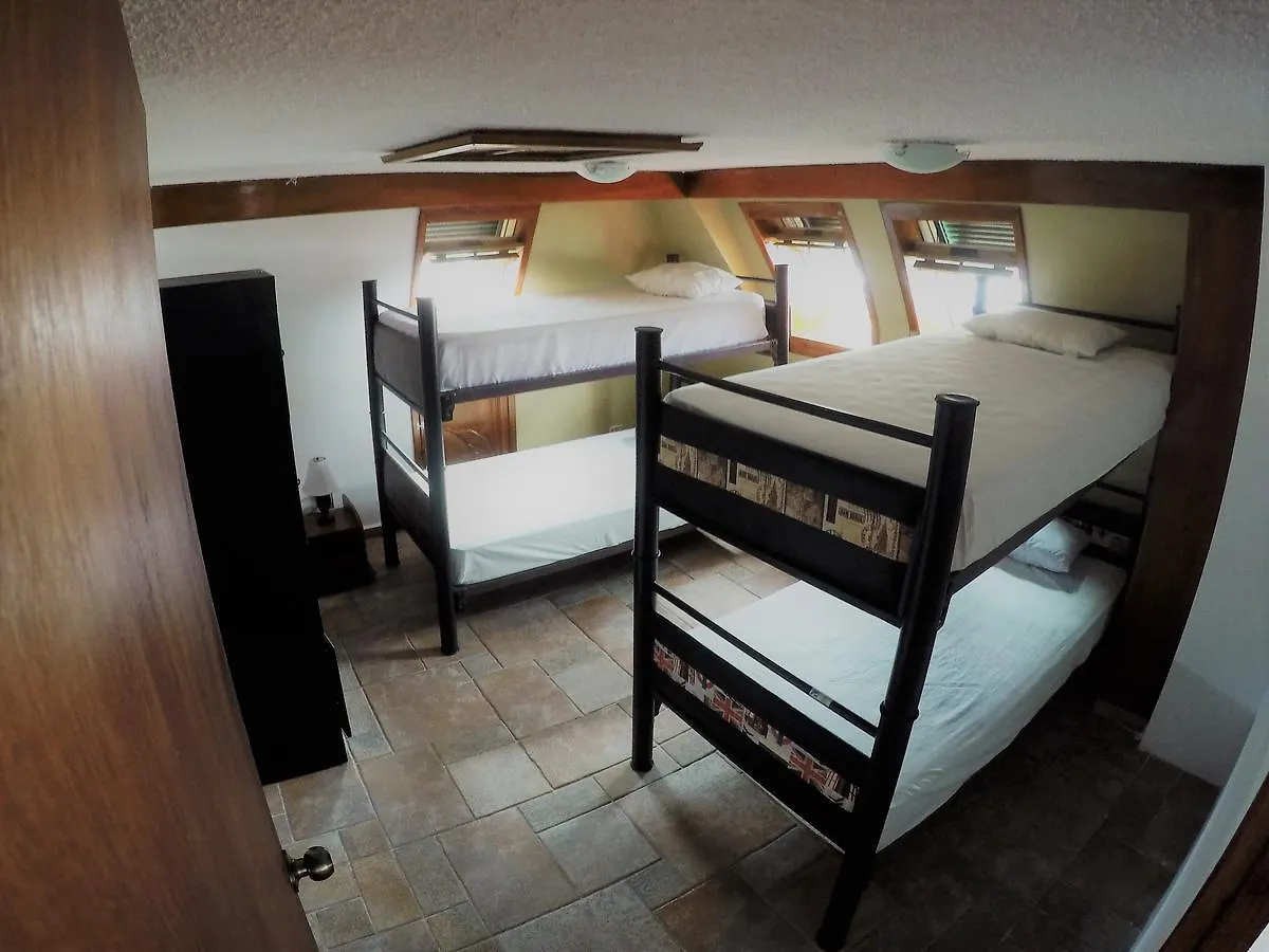 Izsla Hostel Playa Del Carmen